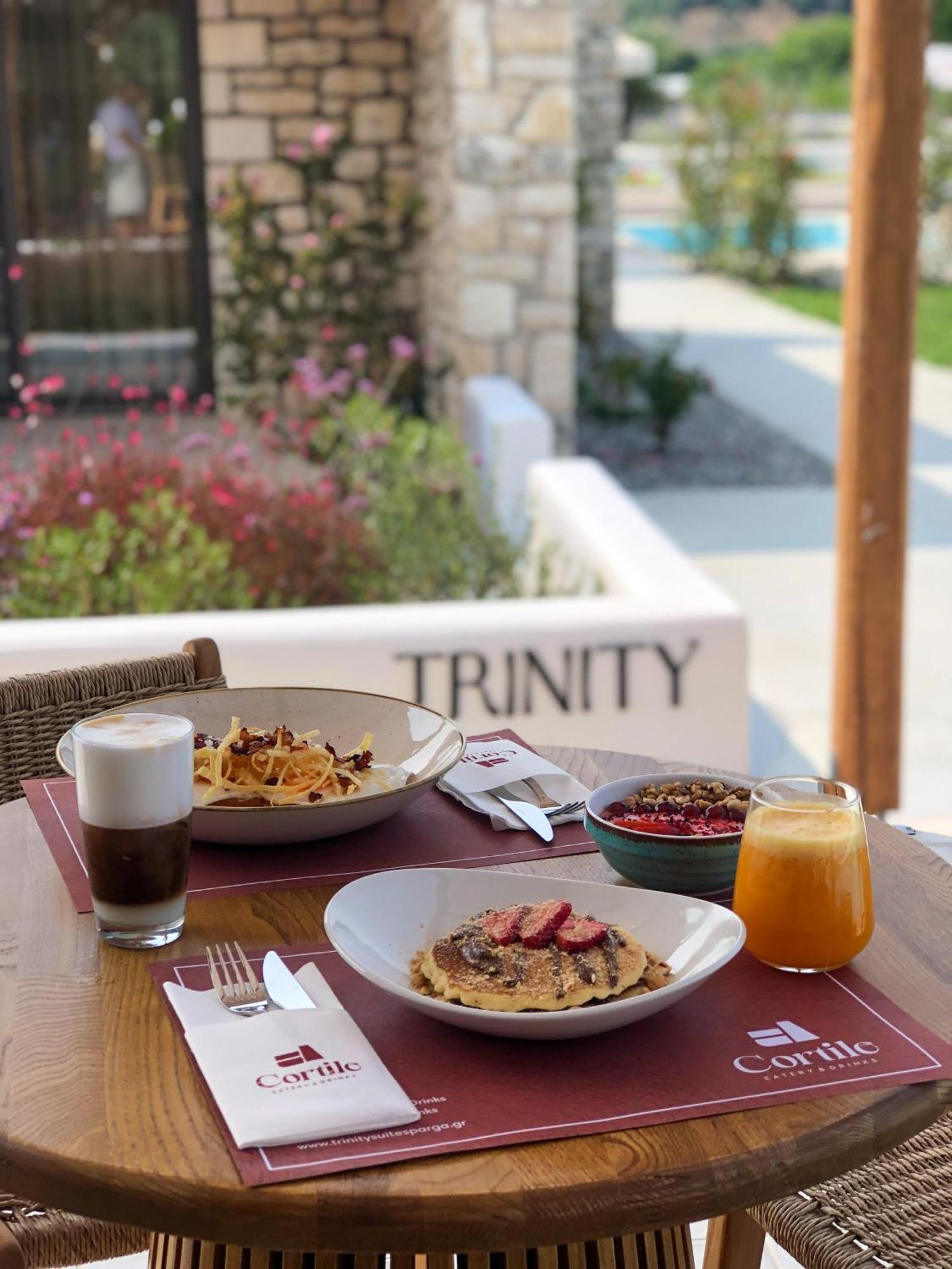 Trinity Design Suites Valanidorachi Exterior photo