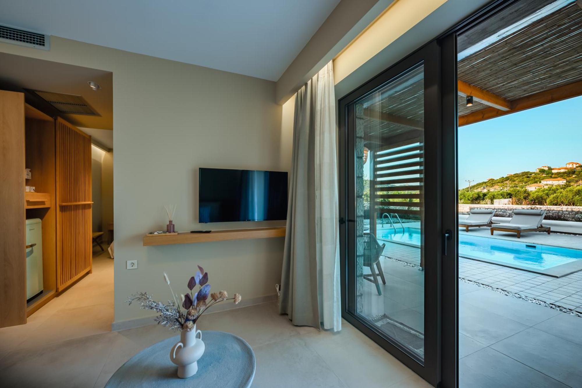 Trinity Design Suites Valanidorachi Exterior photo